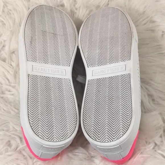 Marc Fisher Saria Lace-Up Sneaker Size 9.5 New - Picture 7 of 7